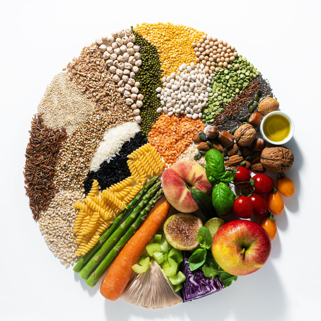Nourishing Your Body: The Role of Balanced Nutrition in Achieving a Healthy Lifestyle